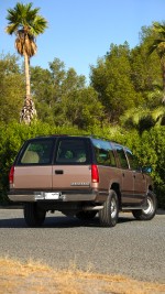 1994 Chevrolet Suburban 2500 SLE - 81k km