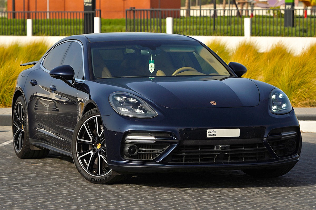 2017 Porsche Panamera Turbo - 78k km