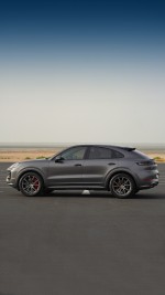 2024 Porsche Cayenne S Coupe - 21k km