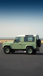 2016 Land Rover Defender 90 Heritage Edition - 26k km