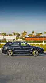 2021 Porsche Cayenne Turbo S E-Hybrid - 28k km