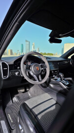 2020 Porsche Cayenne Lightweight Sport Carbon Fiber - 100k km