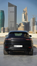 2020 Porsche Cayenne Lightweight Sport Carbon Fiber - 100k km