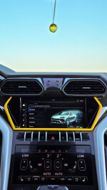 2022 Lamborghini Urus - 18k km