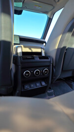 2022 Land Rover Defender 110 SE - 76k km