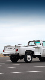 1987 GMC Sierra Classic 2500 - fully restored