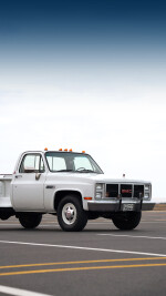 1987 GMC Sierra Classic 2500 - fully restored