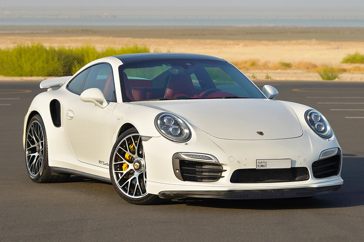 2014 Porsche 911 Turbo S Coupe - 85k km