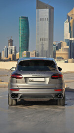 2016 Porsche Cayenne GTS - 108k km