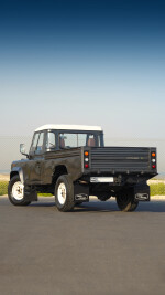2001 Land Rover Defender 110 High Capacity Pickup - 105k km
