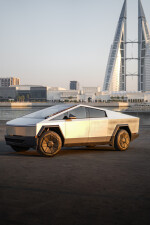 2025 Tesla Cybertruck Foundation Series - 1,100 km only