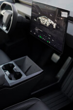 2025 Tesla Cybertruck Foundation Series - 1,100 km only