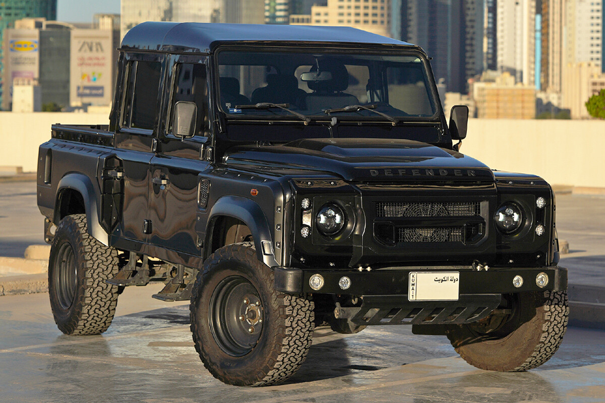 2013 Land Rover Defender 110 Pick-Up Crew Cab - 39k km
