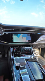 2023 Audi Q8 S line quattro - 24k km