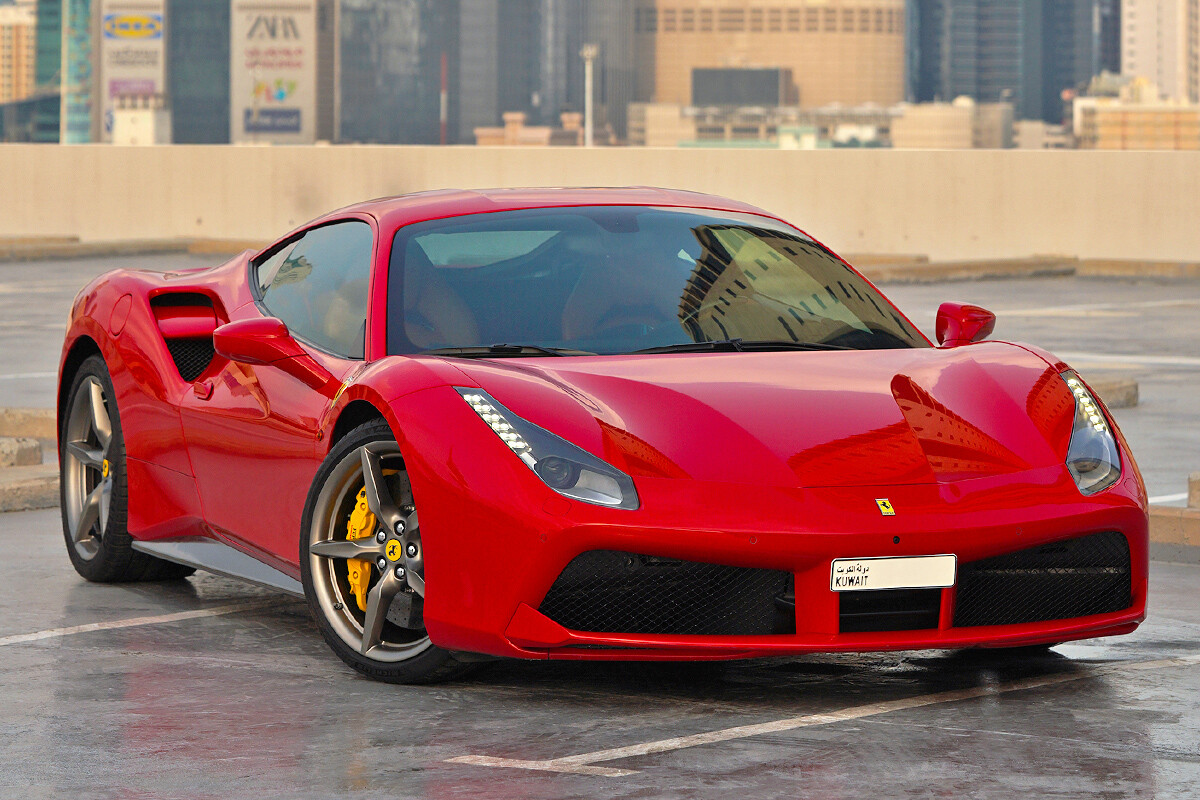2016 Ferrari 488 GTB - 30k km