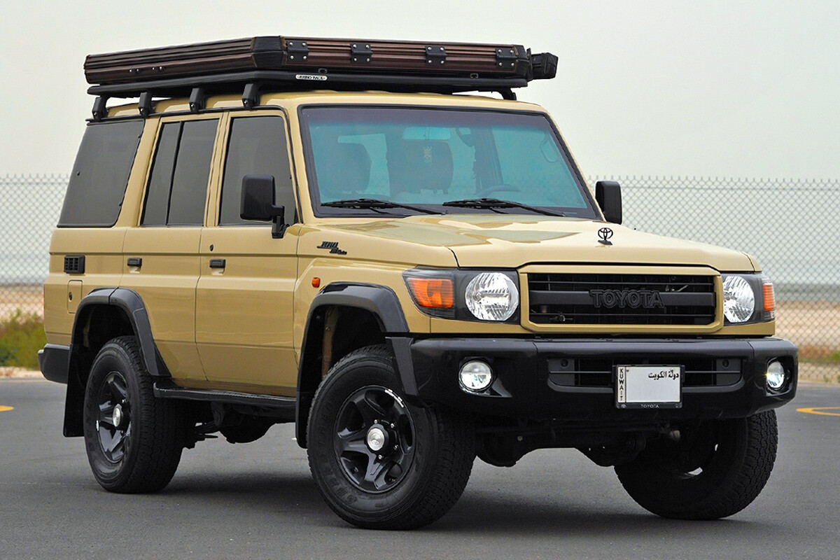 2023 Toyota Land Cruiser LC76 70th Anniversary Edition - 27k km