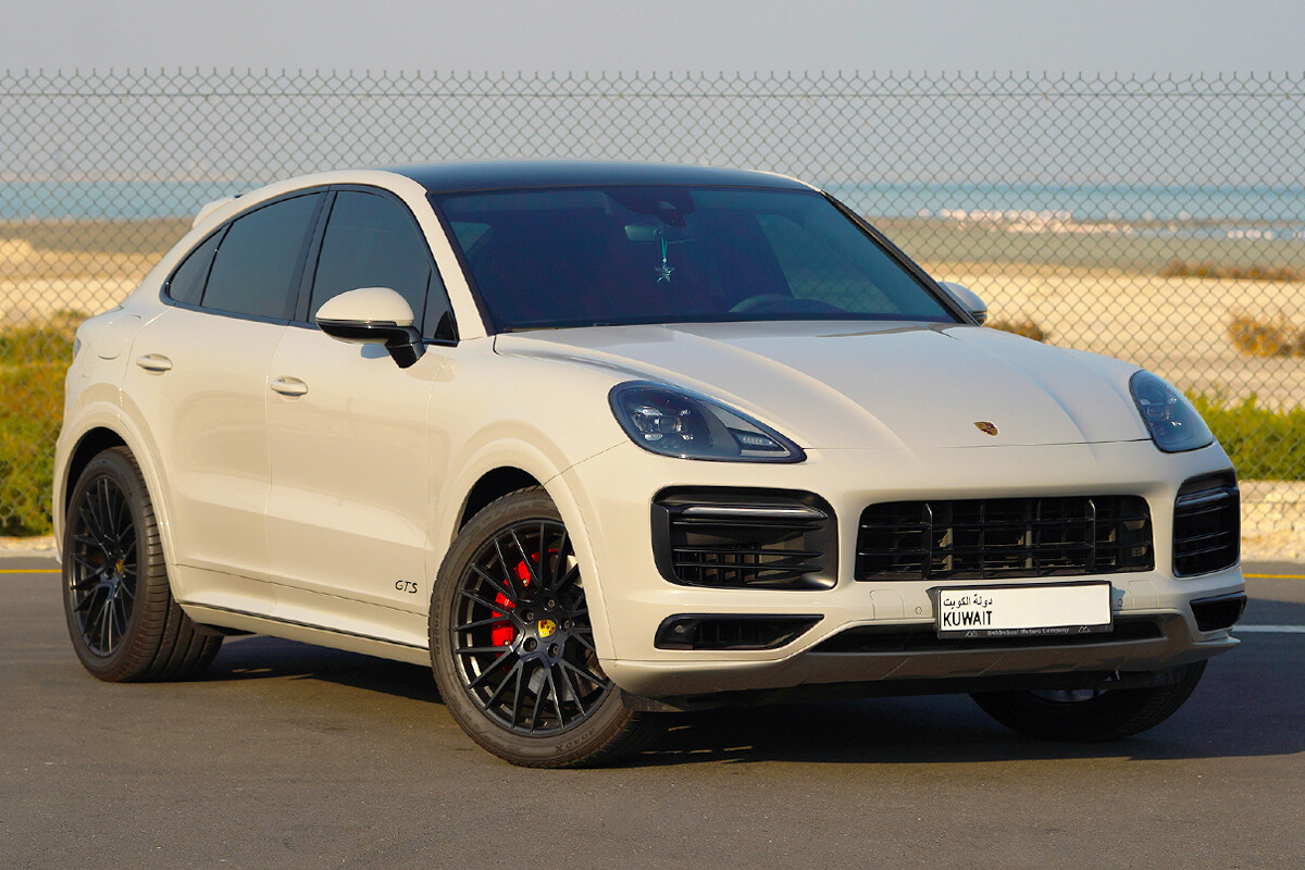 2022 Porsche Cayenne GTS Coupe - 47k km