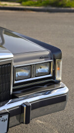 1988 Lincoln Town Car Signature Series - 86k mile