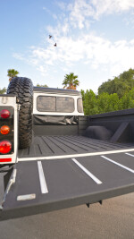2015 Land Rover Defender 130 Pickup - 42k km