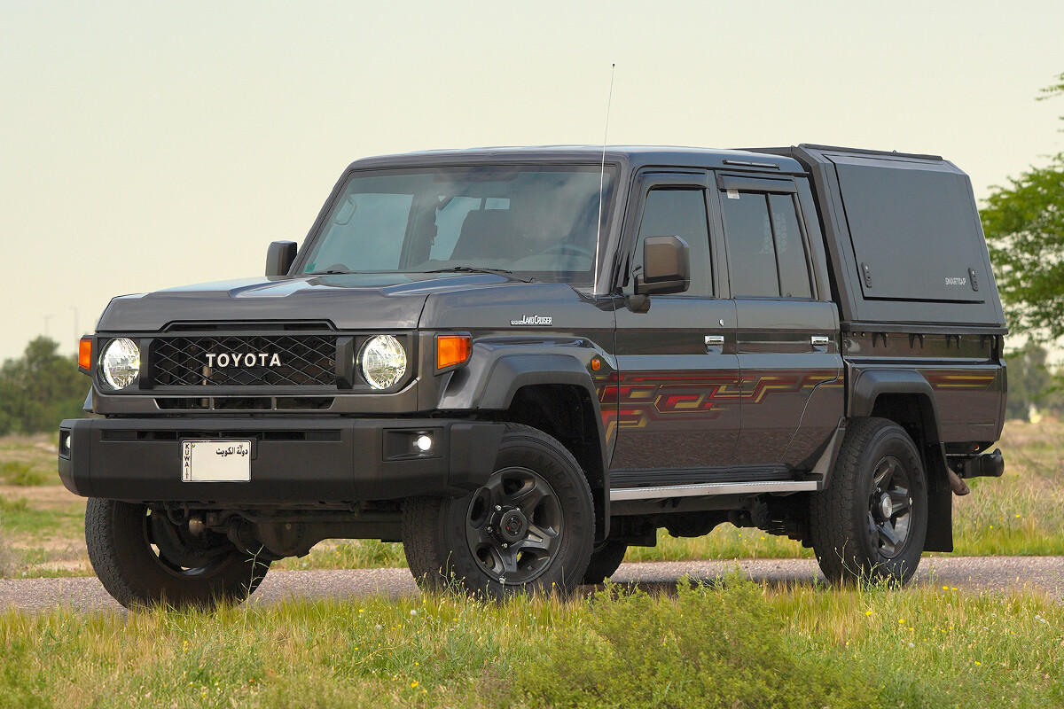 2024 Toyota Land Cruiser LC76 Pickup - 48k km