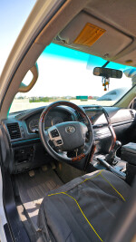 2013 Toyota Land Cruiser DLX - 277k km