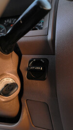 2013 Toyota Land Cruiser 70 Pickup - 191k km