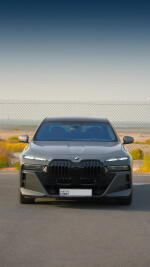 2023 BMW 740i xDrive M Sport - 33k km