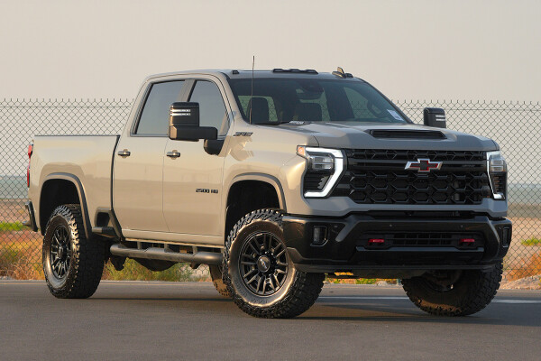 2025 Chevrolet Silverado 2500 HD ZR2 -23k km