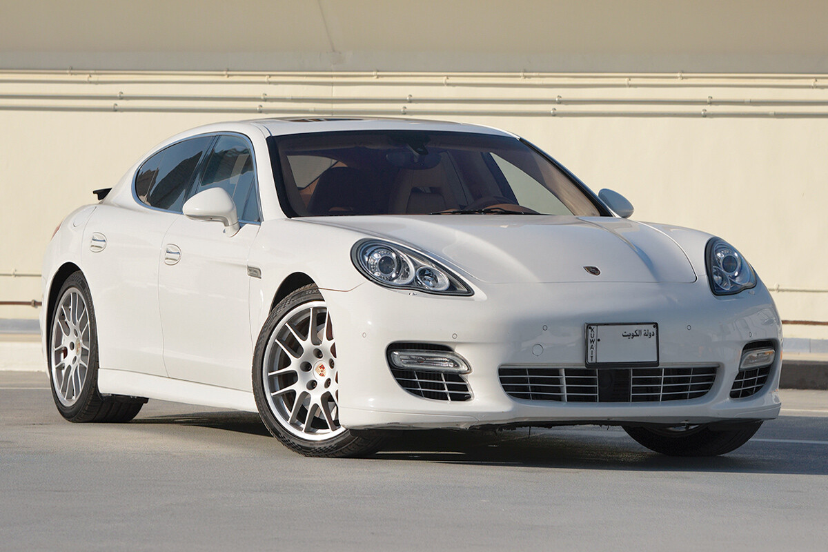 2010 Porsche Panamera Turbo - 69k km